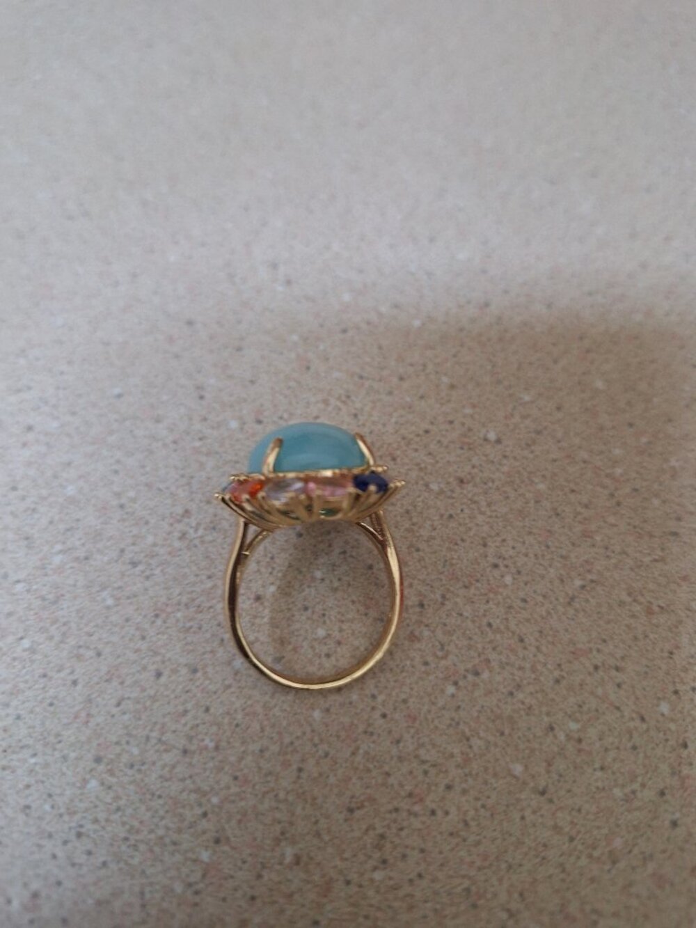 GOLD RING - Picture 2 of 2